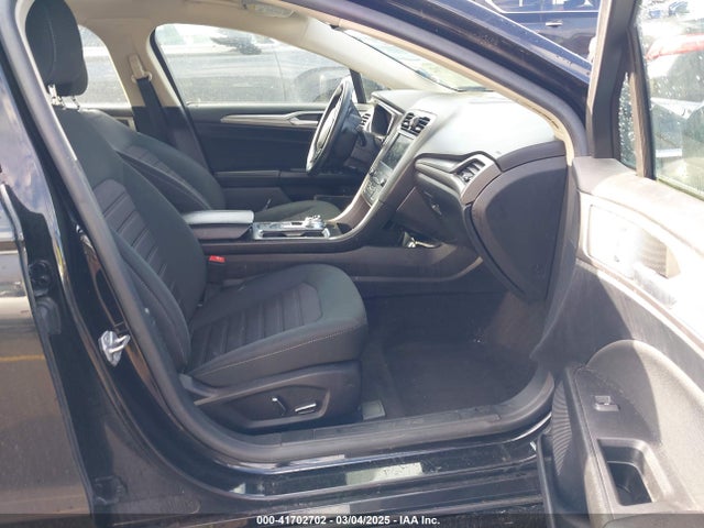 Ford 2019 2019 3FA6P0LU1KR262008 Image 5
