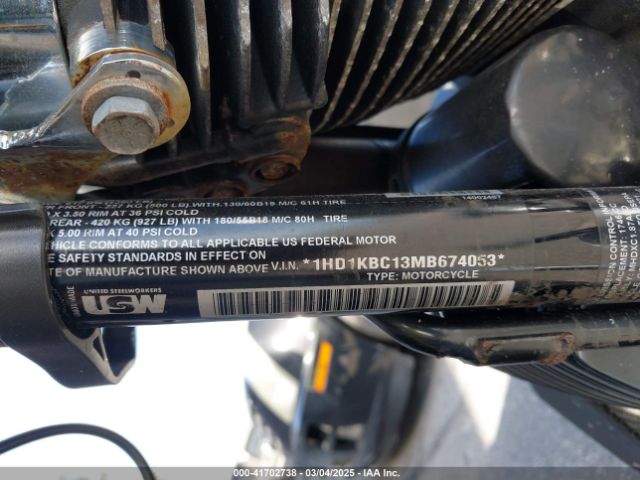 2021 HARLEY-DAVIDSON FLHX 1HD1KBC13MB674053 Photo 9
