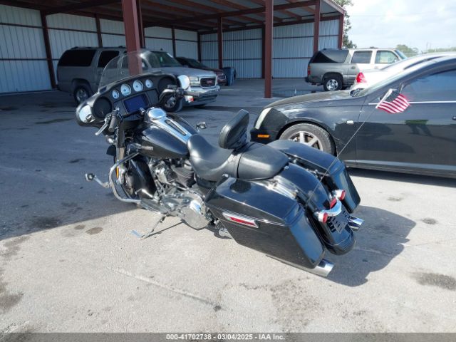 2021 HARLEY-DAVIDSON FLHX 1HD1KBC13MB674053 Photo 2