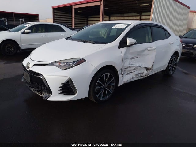 Toyota COROLLA SE 2017 5YFBURHE8HP657227 Image 2
