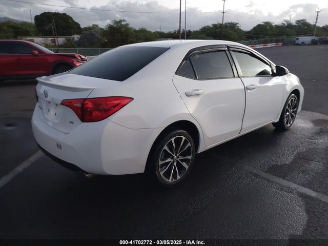 Toyota COROLLA SE 2017 5YFBURHE8HP657227 Image 4