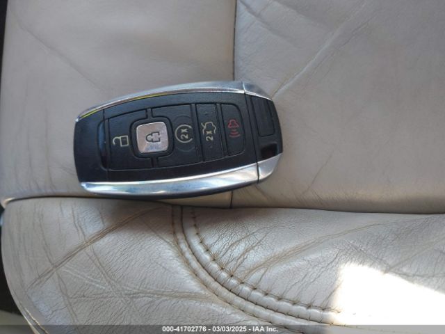3LN6L5D98HR639385 Lincoln MKZ SELECT