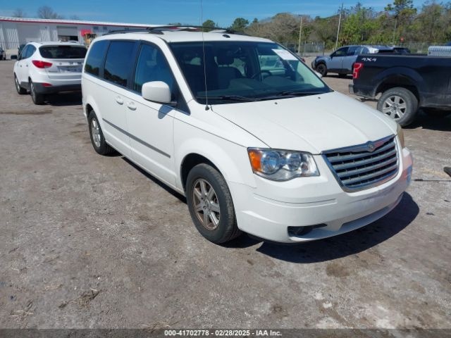 2010 CHRYSLER TOWN & COUNTRY 2A4RR8D17AR414814 Photo 0