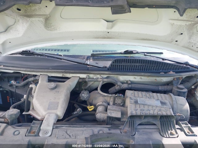 GMC l96 - flexible fuel engine, iron 2018 1GD07RFG9J1235170 Image 24