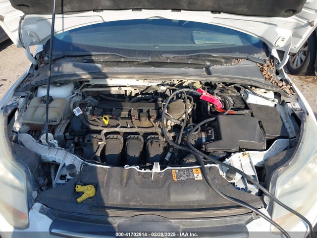 Ford FOCUS SE 2014 1FADP3K29EL392761 Image 10