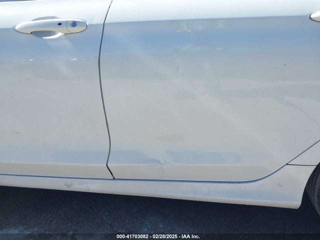 Chrysler 200 Limited 2015 1C3CCCAB0FN578220 Image 14