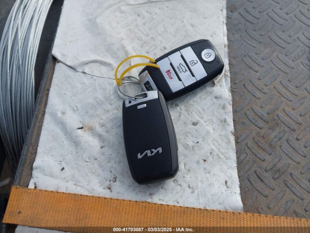 3KPA25AD4NE437866 KIA Rio 5-door S