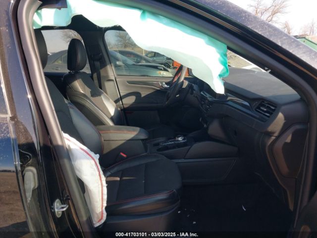 1FMCU9MN3RUA55927 Ford Escape St-line