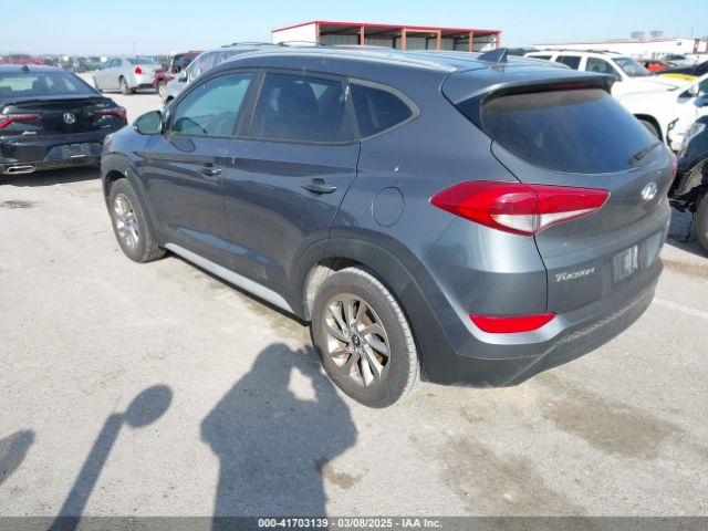 KM8J33A40HU459575 Hyundai Tucson Se Plus