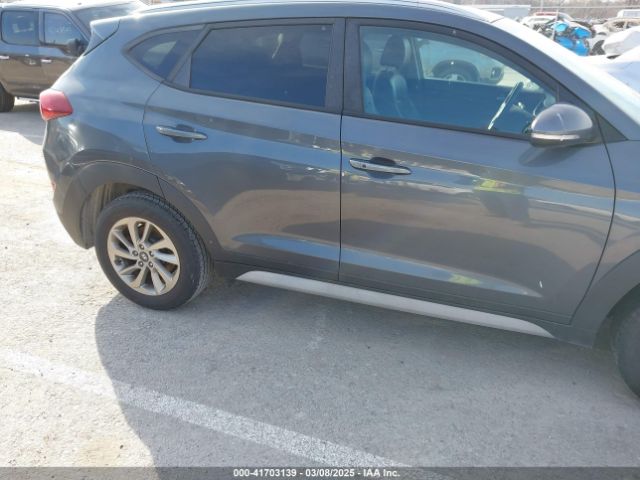 KM8J33A40HU459575 Hyundai Tucson Se Plus