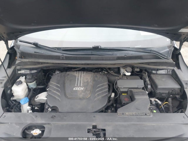 KIA SEDONA LX 2017 KNDMB5C16H6220040 Image 10