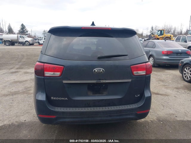 KIA SEDONA LX 2017 KNDMB5C16H6220040 Image 16