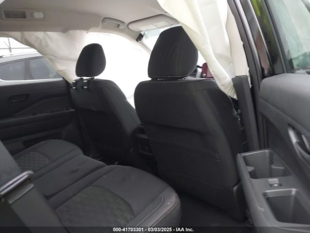5N1DR3ACXRC243551 Nissan Pathfinder S 4wd