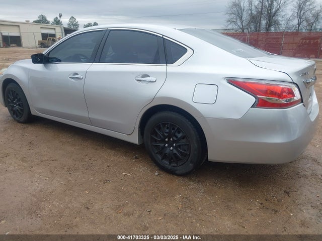 Nissan Altima 2.5 S 2014 1N4AL3AP3EC158952 Image 3