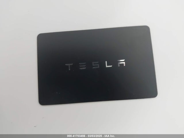 2024 TESLA MODEL Y 7SAYGDEF2RA308370 Photo 10
