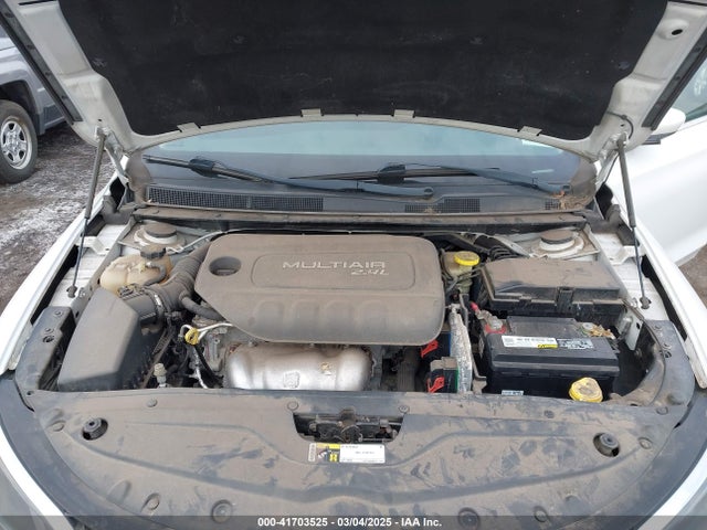 Chrysler 200 Limited 2016 1C3CCCAB9GN136473 Image 10