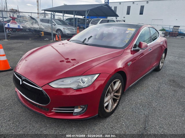 2013 TESLA MODEL S 5YJSA1DN6DFP26504 Photo 0