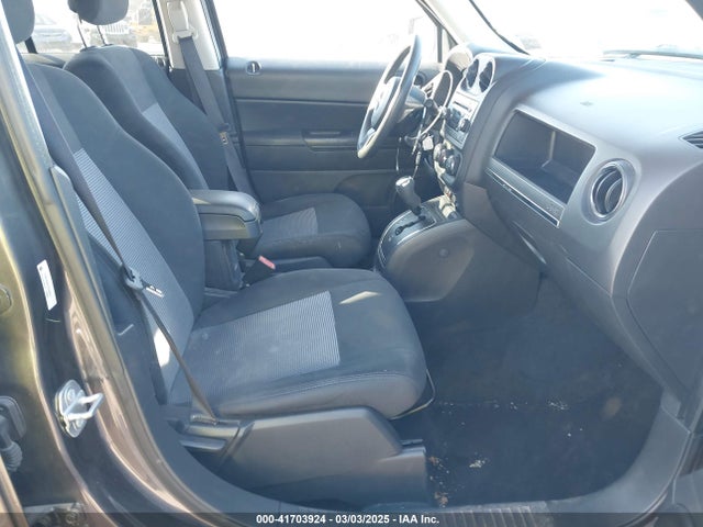 1C4NJRBB1FD206631 Jeep Patriot Sport