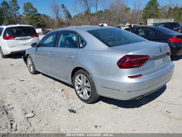 1VWGT7A35HC028813 Volkswagen Passat 1.8t Se