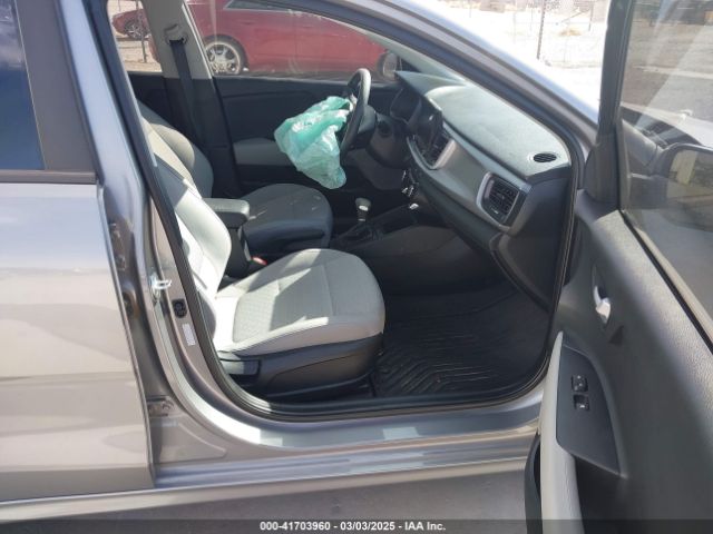 3KPA24AD3PE592647 KIA RIO S