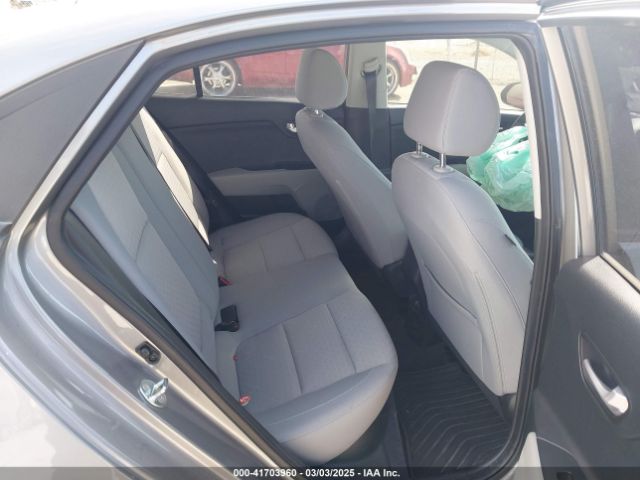 3KPA24AD3PE592647 KIA RIO S