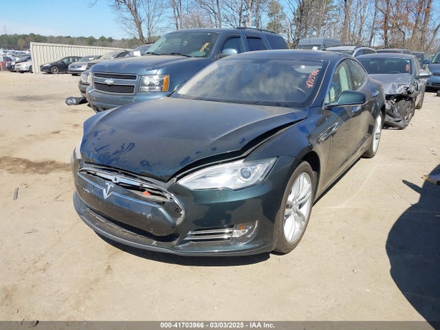 2013 TESLA MODEL S 5YJSA1DN3DFP12852 Photo 1