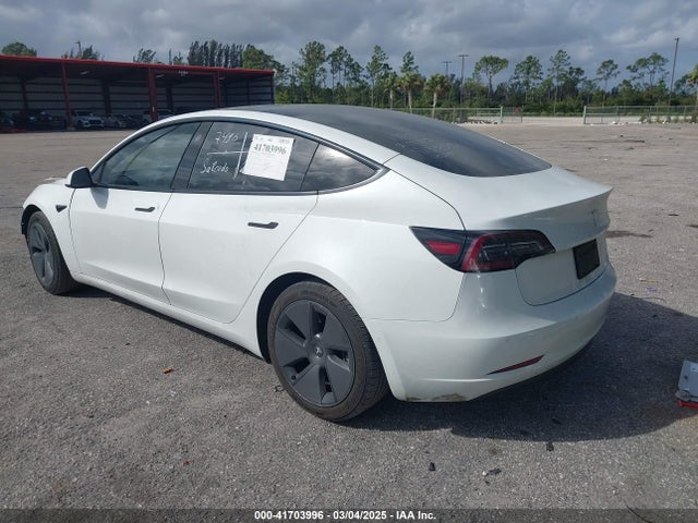 2021 TESLA MODEL 3 5YJ3E1EA2MF913355 Photo 2