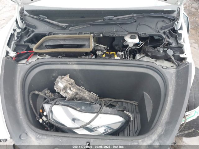 2021 TESLA MODEL Y 5YJYGDEE5MF112262 Photo 9