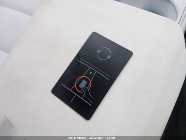 2021 TESLA MODEL Y 5YJYGDEE5MF112262 Photo 10
