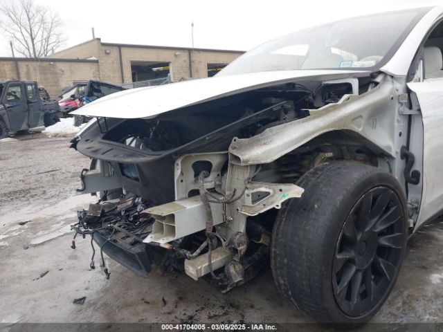 2021 TESLA MODEL Y 5YJYGDEE5MF112262 Photo 5
