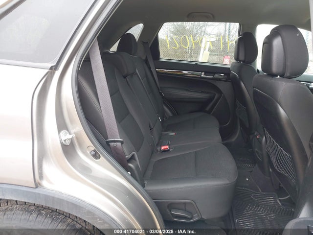 5XYKT3A60EG478764 KIA SORENTO LX