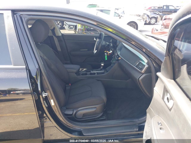 5XXGT4L36JG221671 KIA Optima Lx