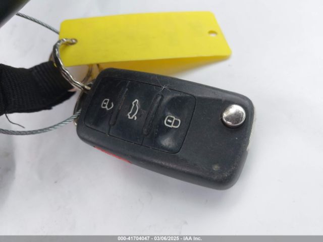 WVGBV3AX5EW013592 Volkswagen Tiguan R-line