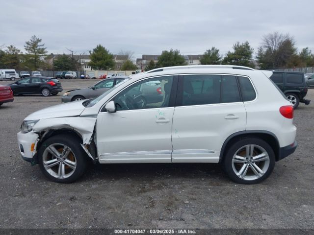 WVGBV3AX5EW013592 Volkswagen Tiguan R-line