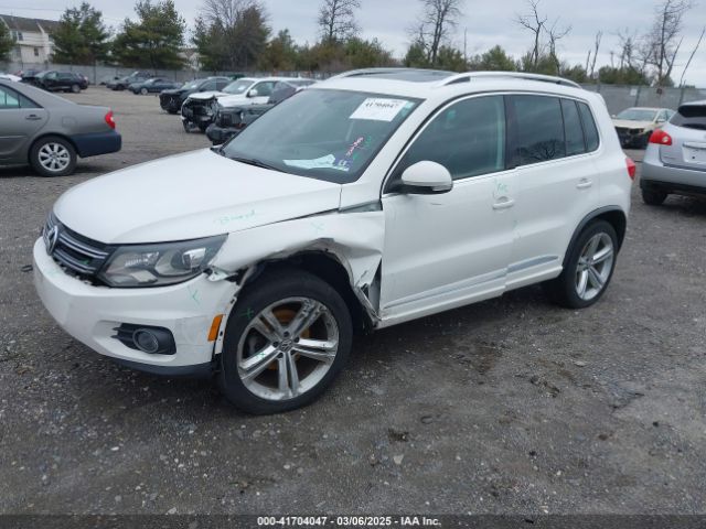 WVGBV3AX5EW013592 Volkswagen Tiguan R-line