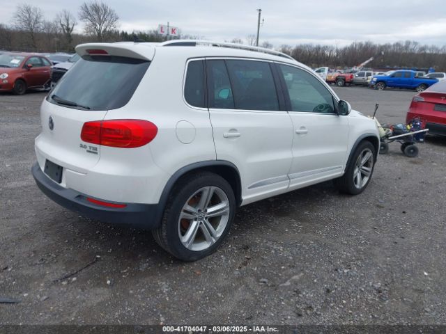 WVGBV3AX5EW013592 Volkswagen Tiguan R-line