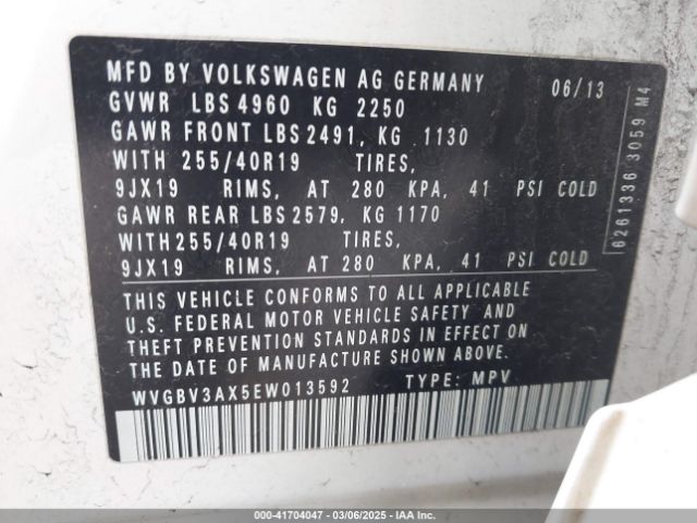 WVGBV3AX5EW013592 Volkswagen Tiguan R-line