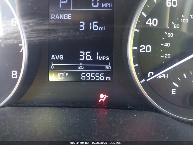 Hyundai ELANTRA SE 2017 5NPD84LF8HH052766 Image 7