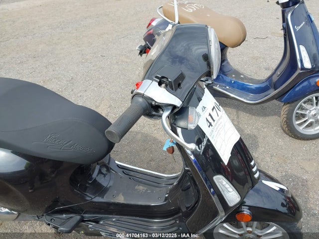 ZAPM818G9K5900160 Vespa E4 Engine