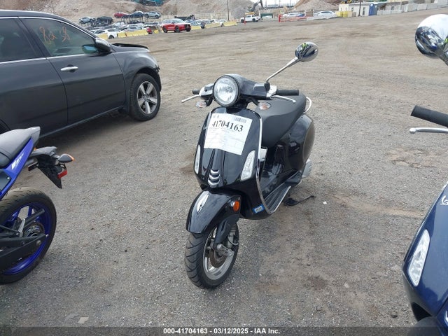 ZAPM818G9K5900160 Vespa E4 Engine