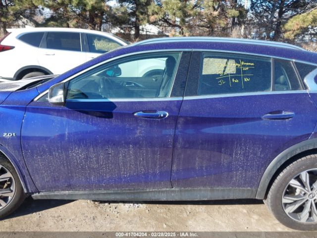 SJKCH5CRXHA015878 Infiniti Qx30 Premium