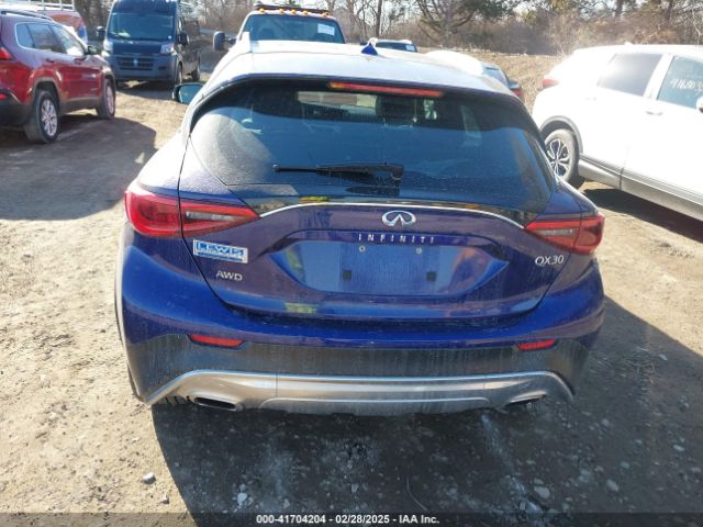 SJKCH5CRXHA015878 Infiniti Qx30 Premium