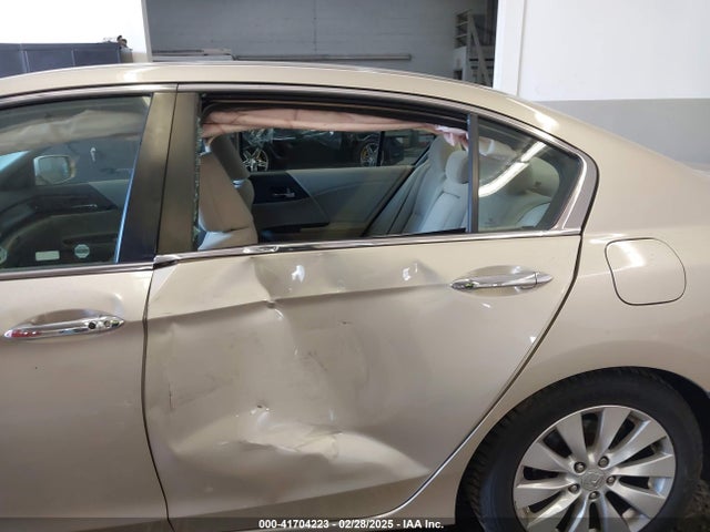 Honda ACCORD EX 2014 1HGCR2F75EA104148 Image 19