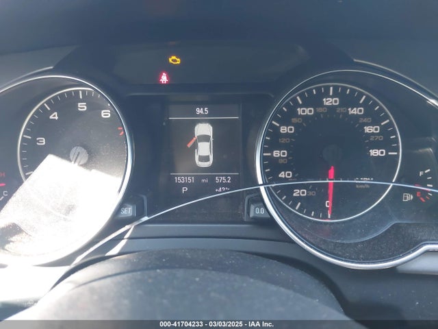 Продажа на аукционе авто 2012 Audi A5 2.0t Premium, vin: WAULFAFR8CA015509, номер лота: 41704233
