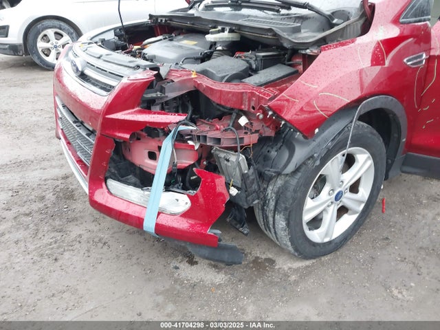1FMCU9GX7EUC35483 Ford ESCAPE SE