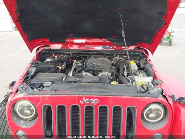 1C4BJWEG6HL575731 Jeep Wrangler Unlimited Sahara
