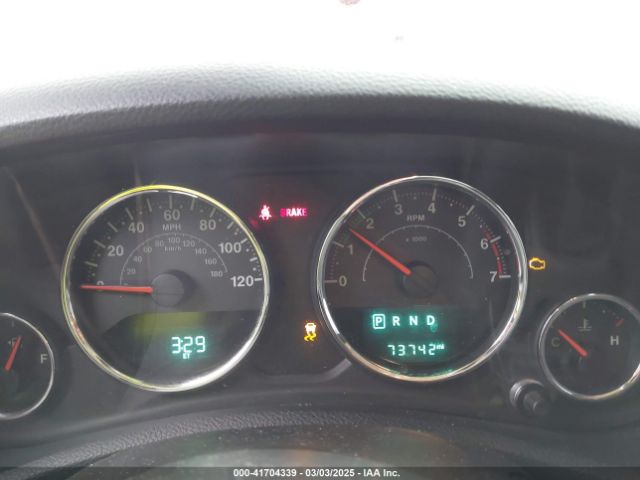1C4BJWEG6HL575731 Jeep Wrangler Unlimited Sahara