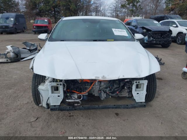KMHLM4AJ6NU023102 Hyundai Elantra Hybrid Blue