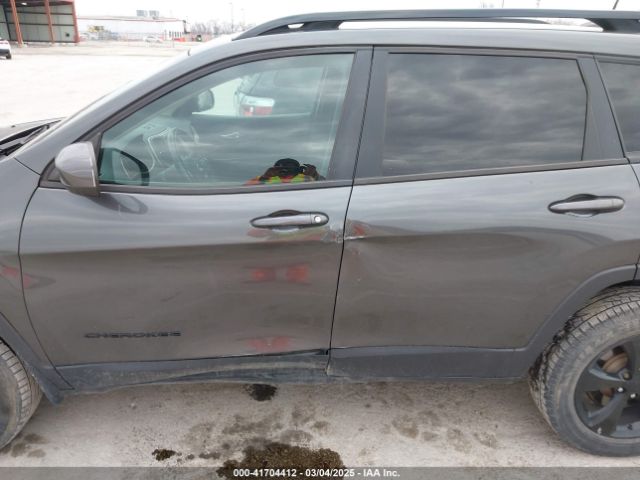 1C4PJMCB9GW152673 Jeep Cherokee Altitude
