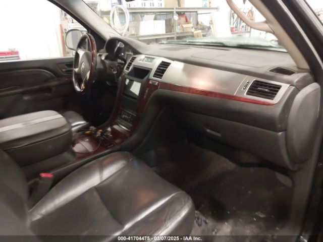 2011 CADILLAC ESCALADE 1GYS4BEF4BR135884 Photo 4
